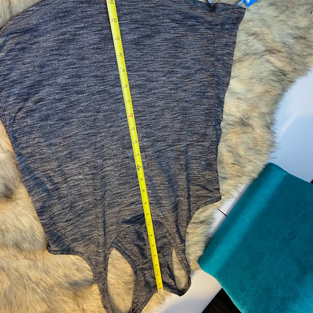 Lululemon - Picture 6 of 6